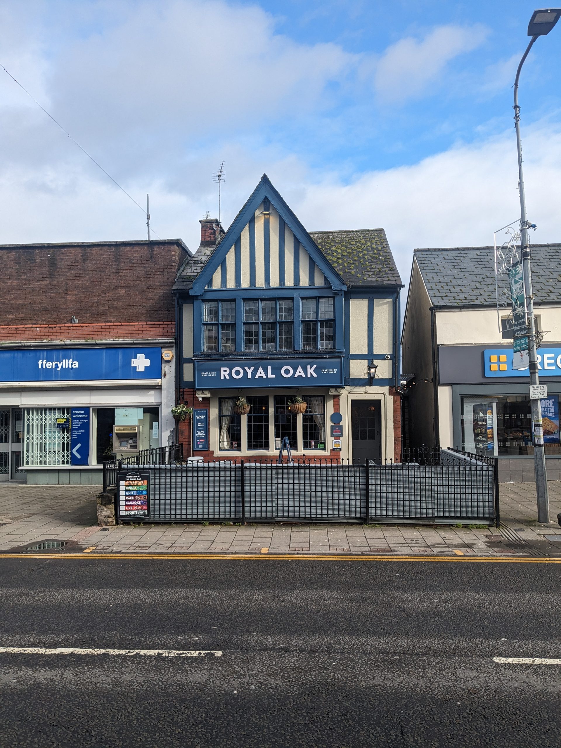 Photo of The Royal Oak pub Cardiff
